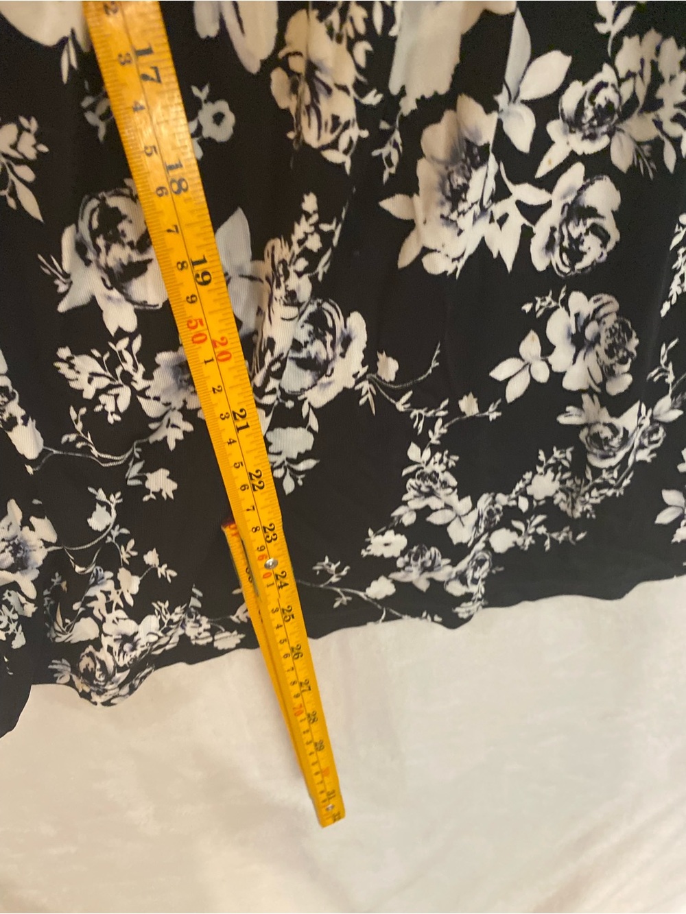 White & Black Floral V-Neck Tank Top - Picture 4 of 4